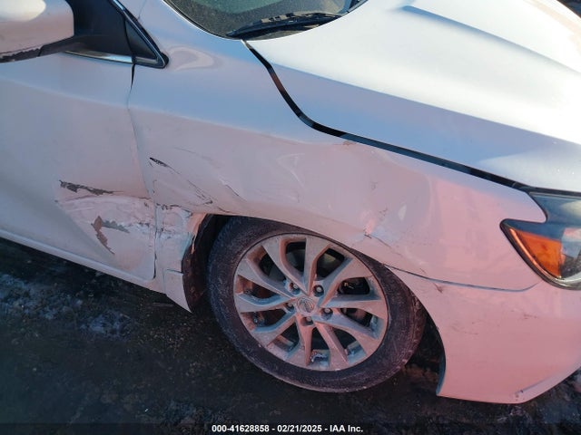 3N1AB7AP8JL627605 Nissan SENTRA SV