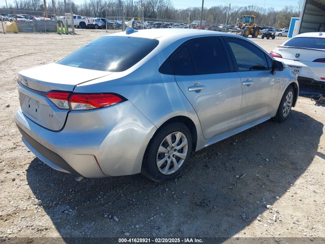 JTDEPMAE6N3014123 Toyota COROLLA LE