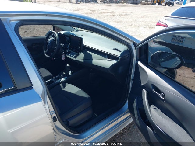 JTDEPMAE6N3014123 Toyota COROLLA LE