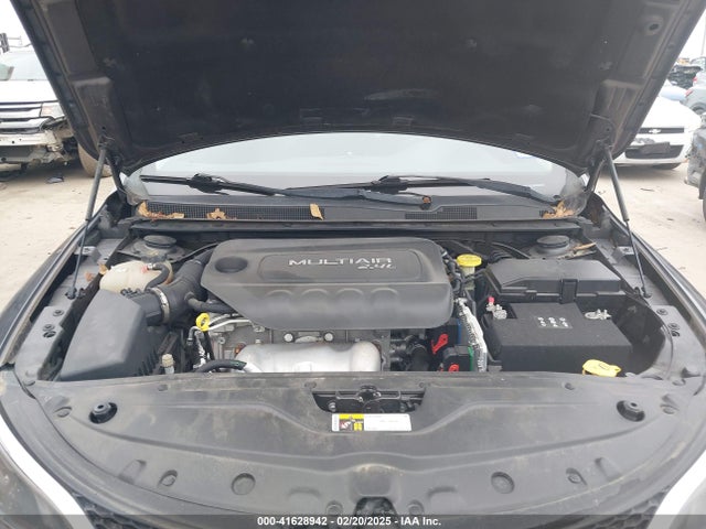 Chrysler 200 Limited 2015 1C3CCCAB5FN693203 Image 10