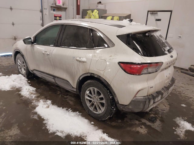 1FMCU0G61NUA20524 Ford ESCAPE SE