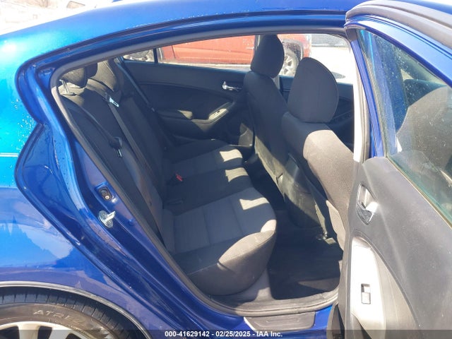 3KPFL4A77HE125715 KIA FORTE S
