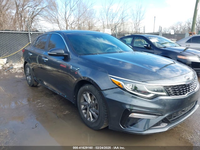 5XXGT4L38LG387015 KIA Optima Lx