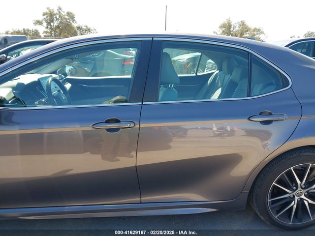 4T1G11AK8PU742730 Toyota CAMRY SE