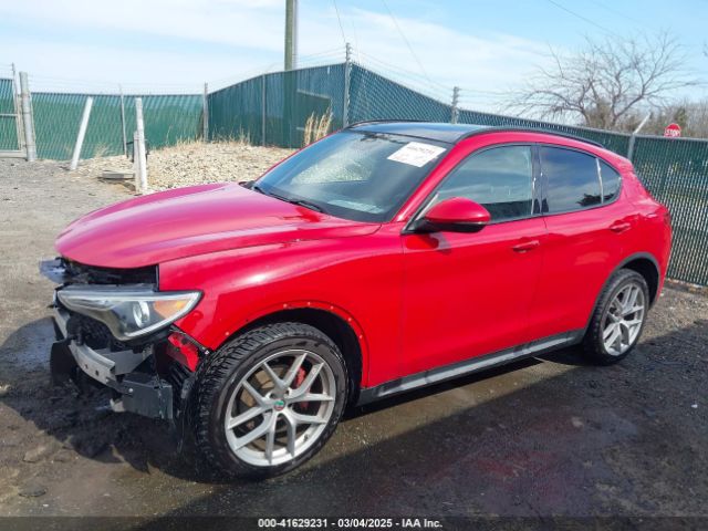ZASFAKNN1J7B64820 Alfa Romeo Stelvio Ti Sport Awd