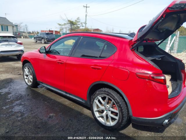 ZASFAKNN1J7B64820 Alfa Romeo Stelvio Ti Sport Awd