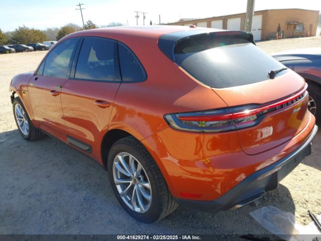 2023 PORSCHE MACAN WP1AA2A51PLB06794 Photo 2