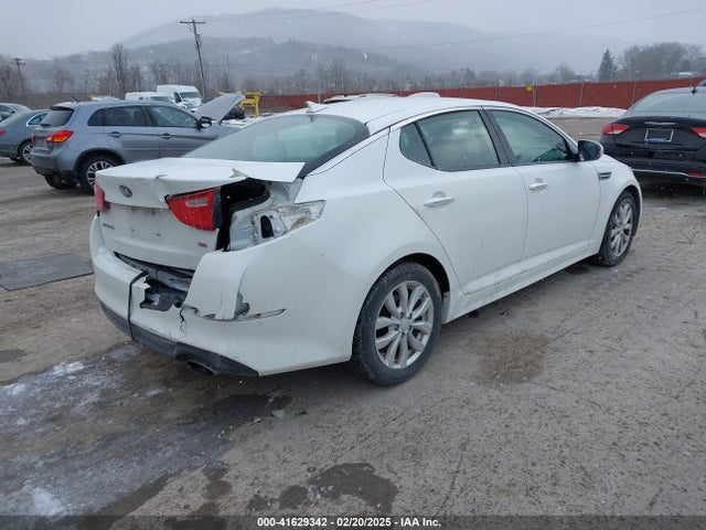 5XXGM4A77FG467123 KIA Optima Lx