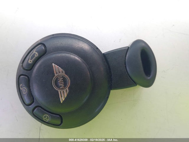 2010 MINI COOPER S CLUBMAN WMWMM3C53ATP93886 Photo 10