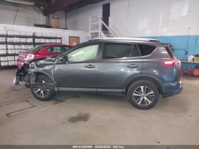 JTMRFREV8JJ208377 Toyota Rav4 Adventure/xle
