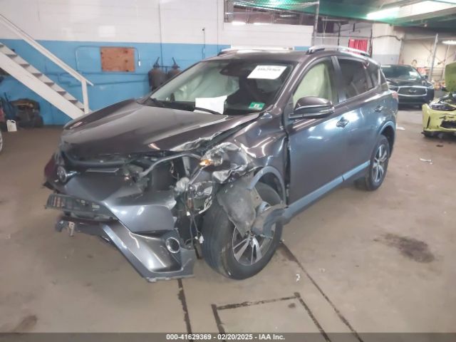 JTMRFREV8JJ208377 Toyota Rav4 Adventure/xle