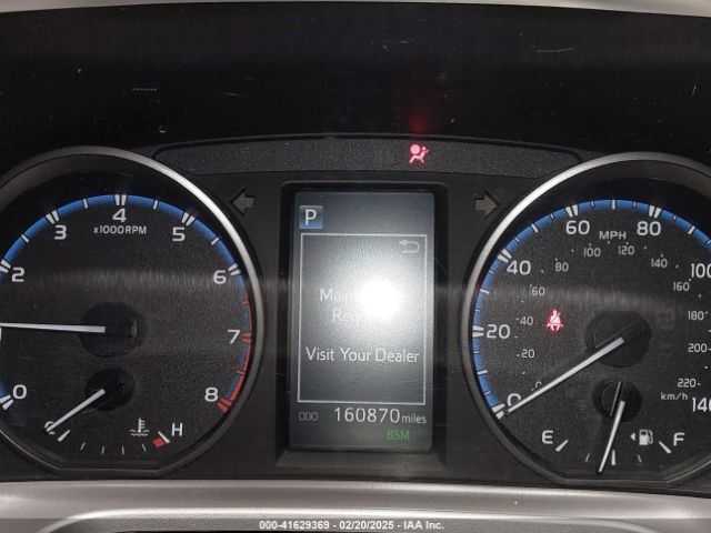 JTMRFREV8JJ208377 Toyota Rav4 Adventure/xle