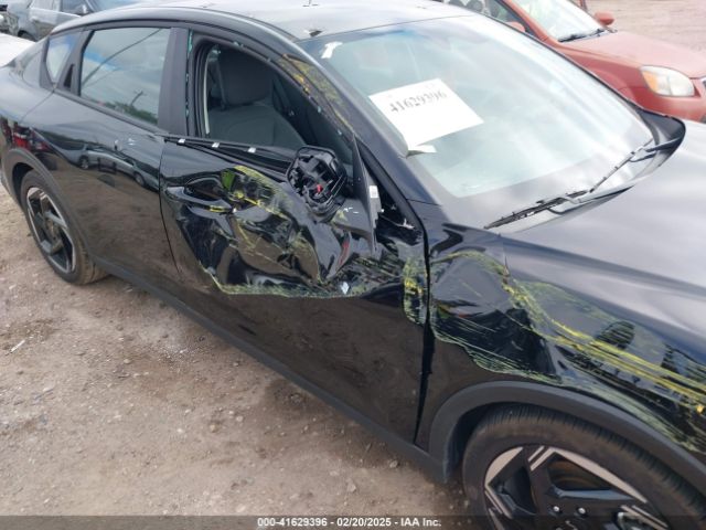 3KPFU4DE8SE031860 KIA K4 Ex