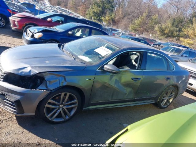 1VWDT7A39HC003612 Volkswagen Passat 1.8t R-line