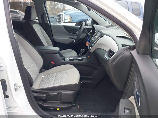 3GNAXHEV8MS135543 Chevrolet Equinox Fwd Ls