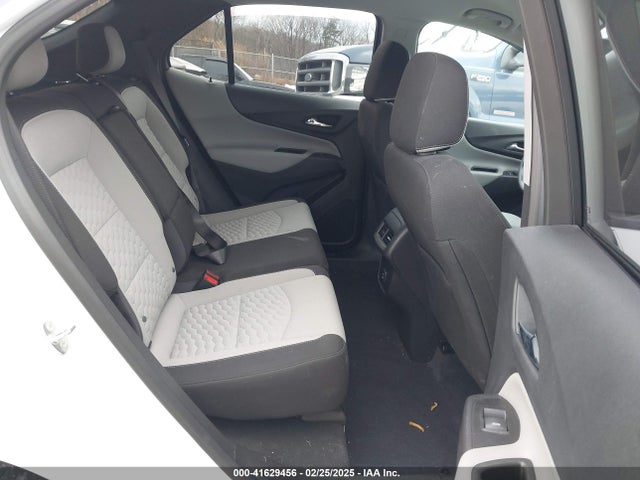 3GNAXHEV8MS135543 Chevrolet Equinox Fwd Ls