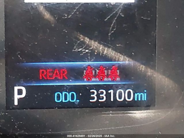 5YFEPMAE9NP391813 Toyota COROLLA LE