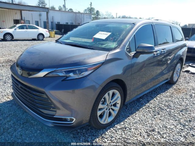 5TDERKEC5PS177449 Toyota Sienna Platinum