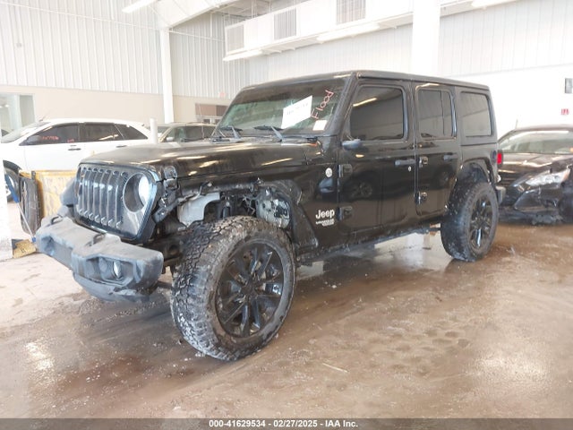 1C4HJXDG2JW179396 Jeep Wrangler Unlimited Sport 4x4