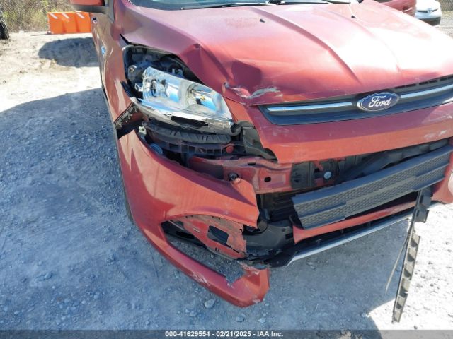 1FMCU0GX5EUB23034 Ford ESCAPE SE