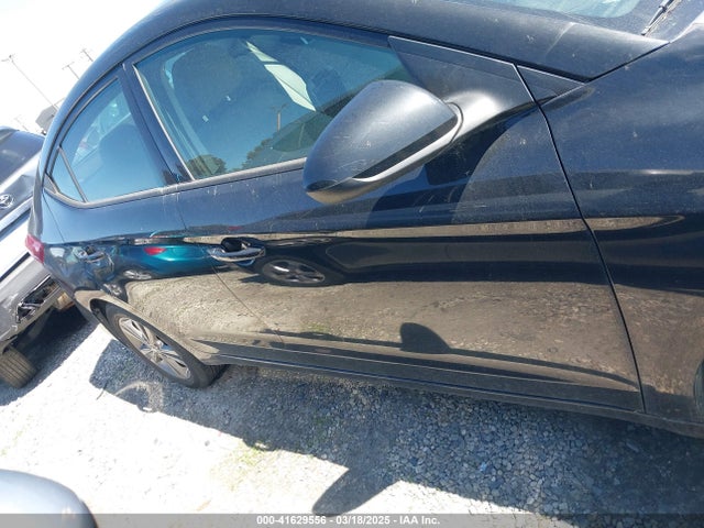 Hyundai ELANTRA SE 2017 5NPD84LF6HH040003 Image 14