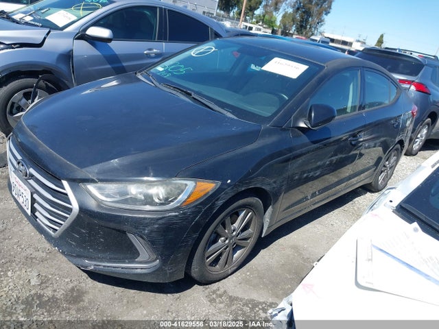 Hyundai ELANTRA SE 2017 5NPD84LF6HH040003 Image 2