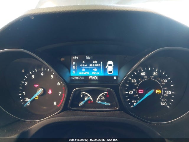 1FADP3K2XJL275264 Ford FOCUS SE