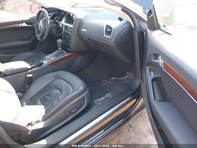 2011 AUDI A5 WAULFAFR2BA068401 Photo 4