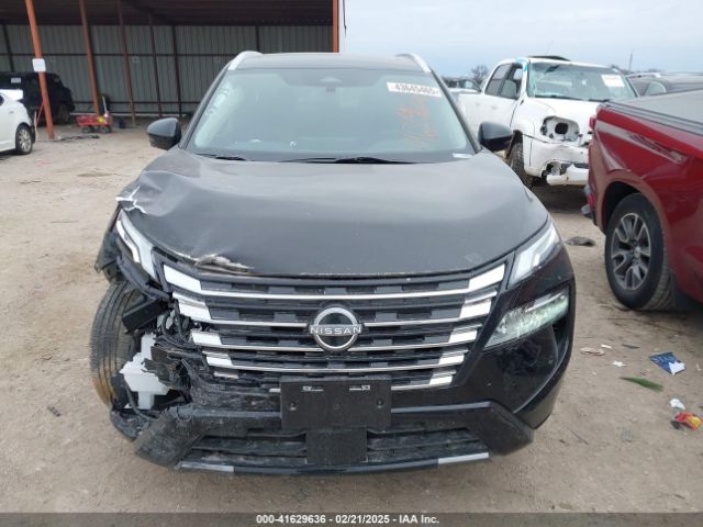 JN8BT3DC9RW381609 Nissan Rogue Platinum Fwd