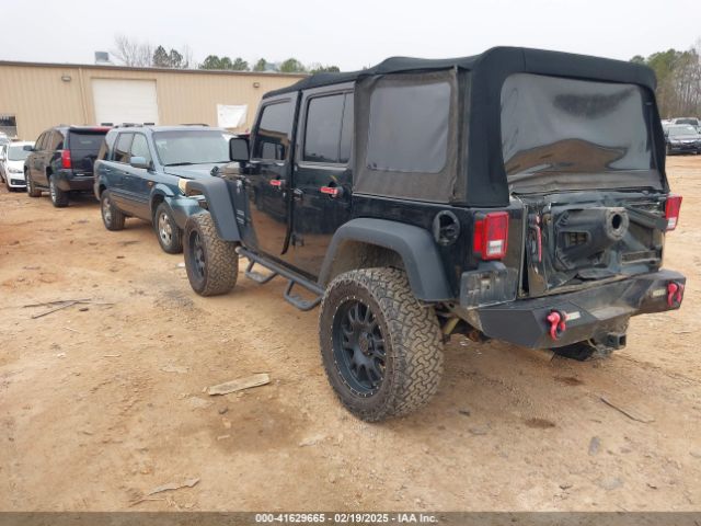 1C4BJWDG8GL104132 Jeep Wrangler Unlimited Sport
