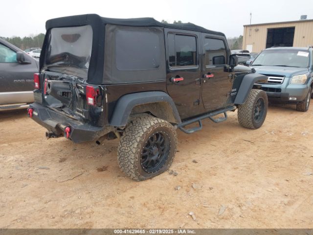 1C4BJWDG8GL104132 Jeep Wrangler Unlimited Sport