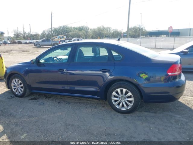 1VWAT7A32FC042719 Volkswagen Passat 1.8t Wolfsburg Edition