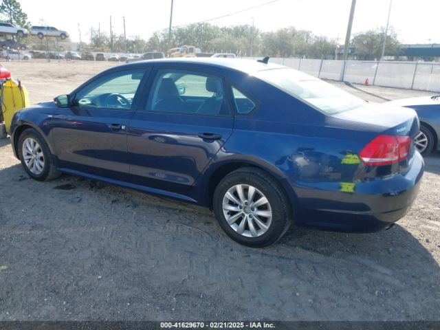 1VWAT7A32FC042719 Volkswagen Passat 1.8t Wolfsburg Edition