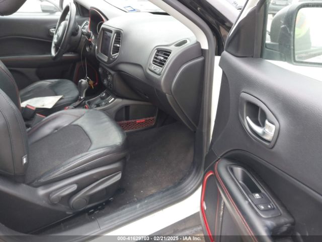 3C4NJDDB7JT144431 Jeep Compass Trailhawk 4x4