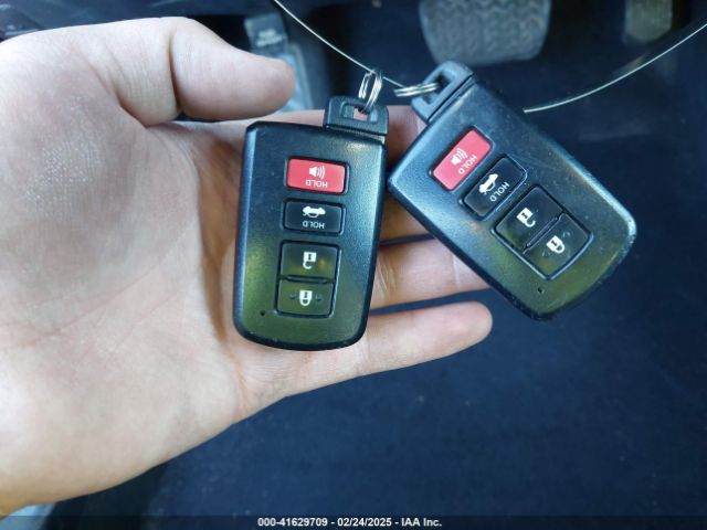 4T1BF1FK2HU681591 Toyota CAMRY XSE