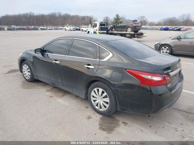 1N4AL3APXJC228943 Nissan Altima 2.5 S