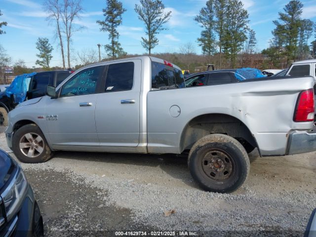 1C6RR6GT1HS676075 RAM 1500 Slt  4x2 6'4 Box