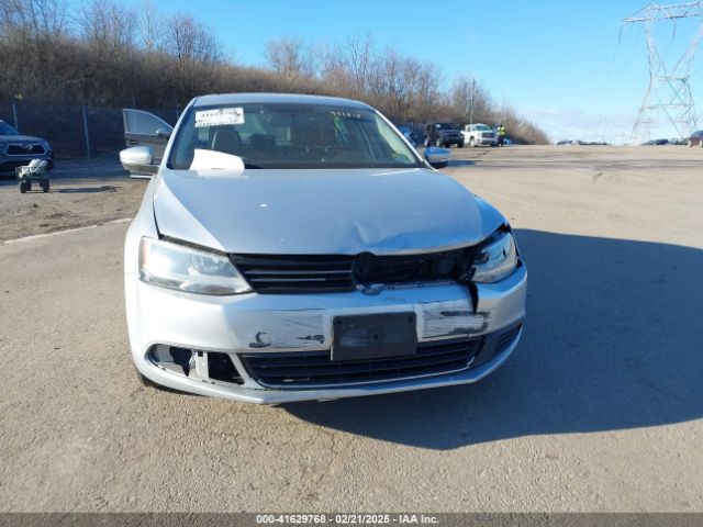 3VWD17AJ7EM441818 Volkswagen Jetta 1.8t Se