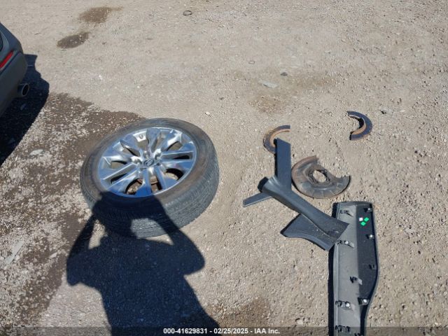 2T3C1RFV8KW024367 Toyota Rav4 Xle Premium