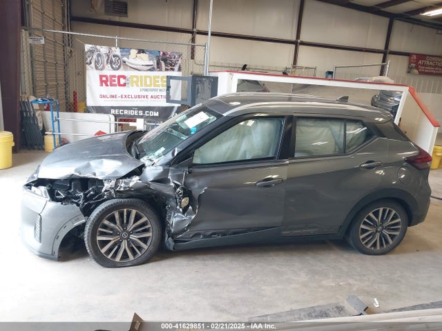 3N1CP5CV7ML469515 Nissan Kicks Sv Xtronic Cvt
