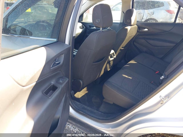3GNAXJEV6KS624365 Chevrolet EQUINOX LT