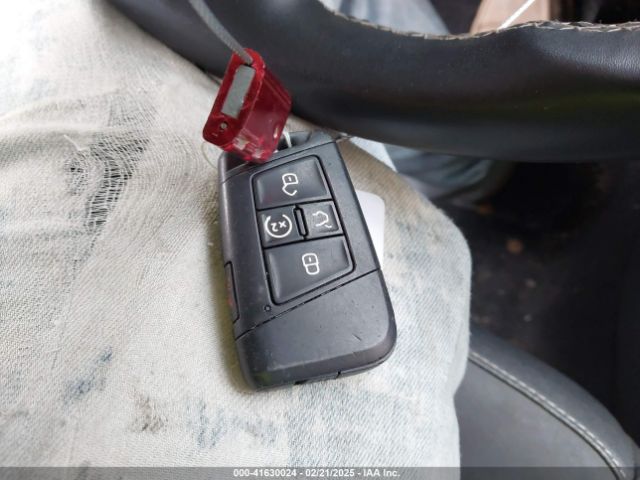 3VVSX7B21NM021957 Volkswagen Taos 1.5t Se