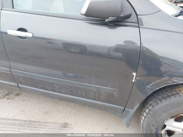 1GNKVFKD4HJ142765 Chevrolet Traverse Ls