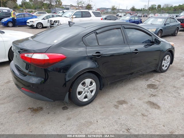 KNAFK4A67G5493359 KIA FORTE LX