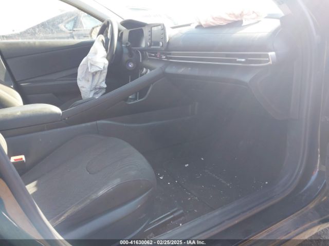 KMHLL4DG8RU723793 Hyundai ELANTRA SE