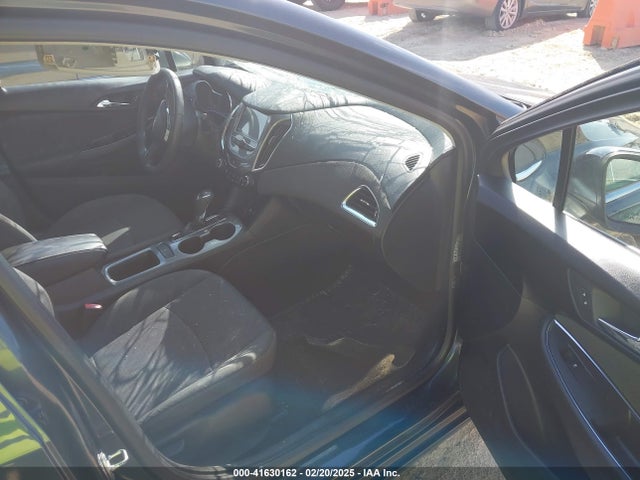 1G1BE5SM4H7263210 Chevrolet Cruze Lt Auto