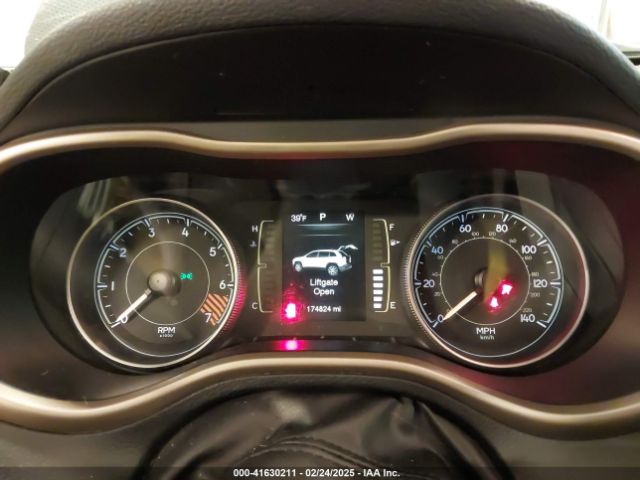 1C4PJLAB1EW148725 Jeep Cherokee Sport