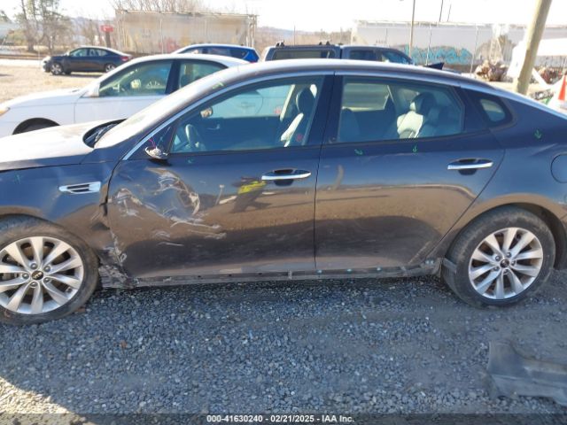 5XXGT4L35JG202142 KIA Optima S
