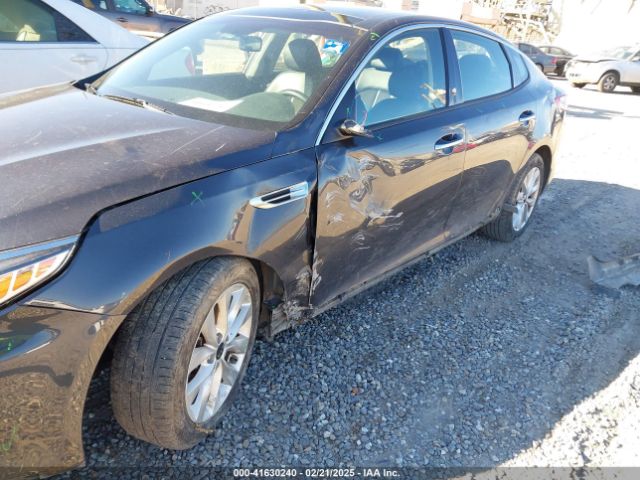 5XXGT4L35JG202142 KIA Optima S