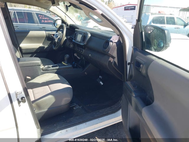 5TFRX5GNXJX117613 Toyota Tacoma Sr